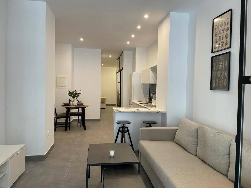 Complejo Pinta18 At1, At2 Y At3 Apartment Seville Ngoại thất bức ảnh