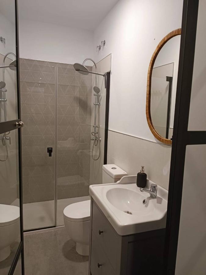 Complejo Pinta18 At1, At2 Y At3 Apartment Seville Ngoại thất bức ảnh