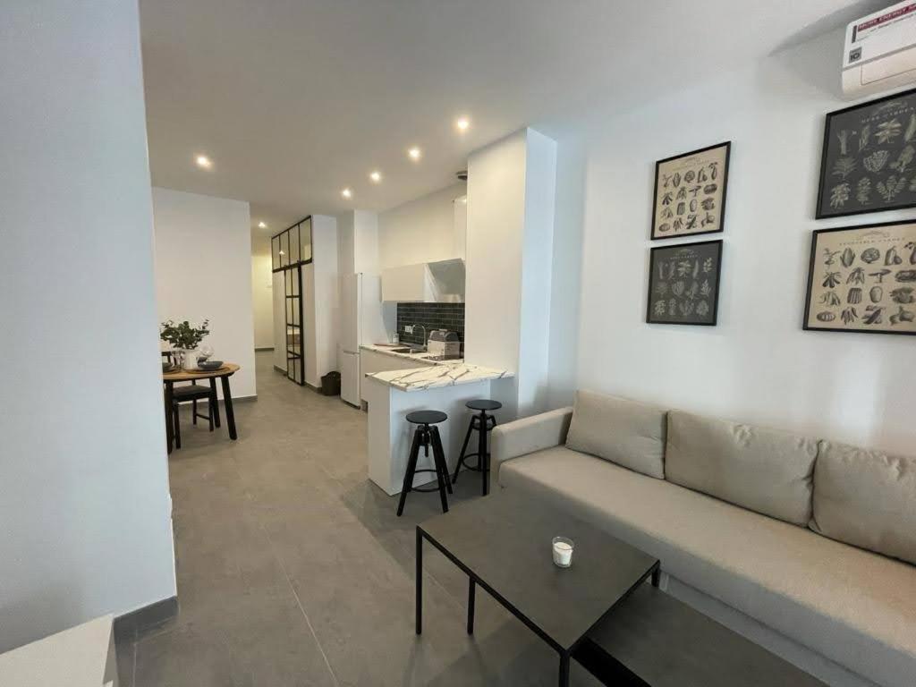 Complejo Pinta18 At1, At2 Y At3 Apartment Seville Ngoại thất bức ảnh