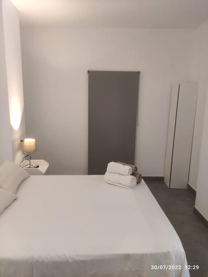 Complejo Pinta18 At1, At2 Y At3 Apartment Seville Ngoại thất bức ảnh